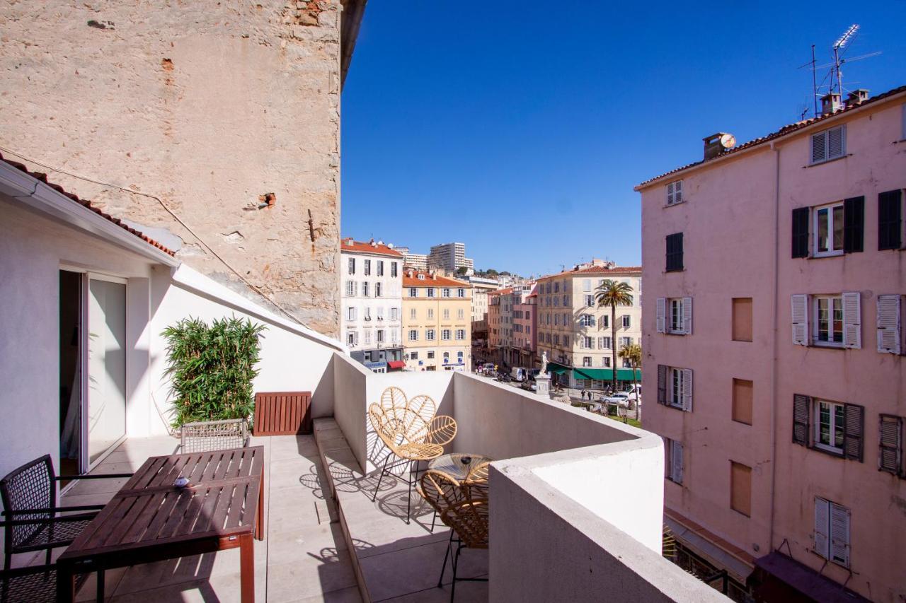 Les Suites R Bonaparte - Appartements De Standing Au Coeur De La Vieille Ville Pietonne Ajaccio  Exteriér fotografie