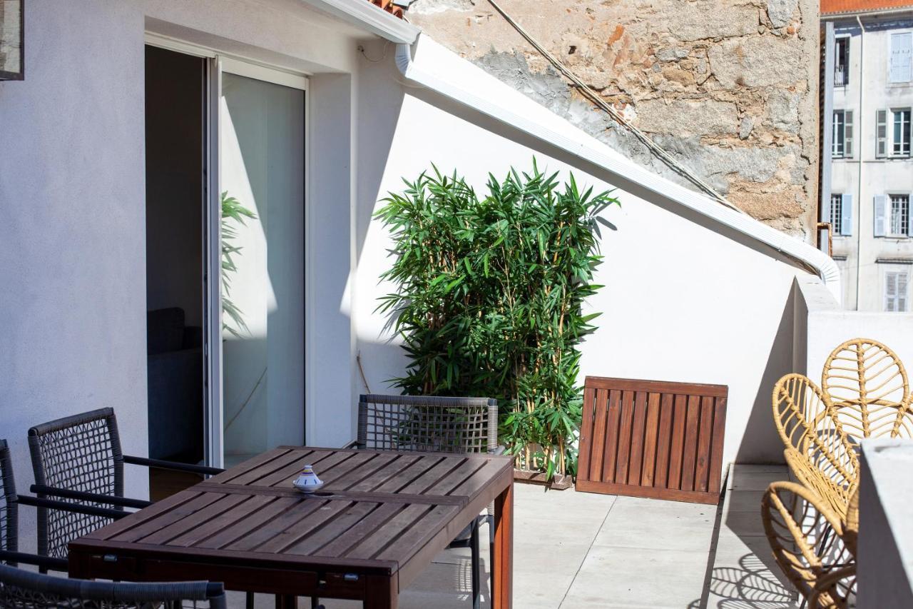 Les Suites R Bonaparte - Appartements De Standing Au Coeur De La Vieille Ville Pietonne Ajaccio  Exteriér fotografie