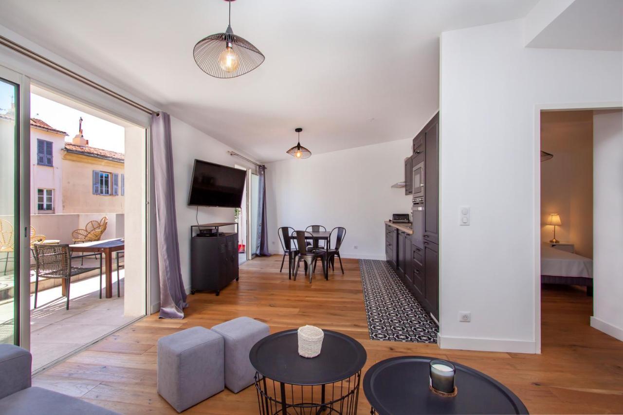 Les Suites R Bonaparte - Appartements De Standing Au Coeur De La Vieille Ville Pietonne Ajaccio  Exteriér fotografie