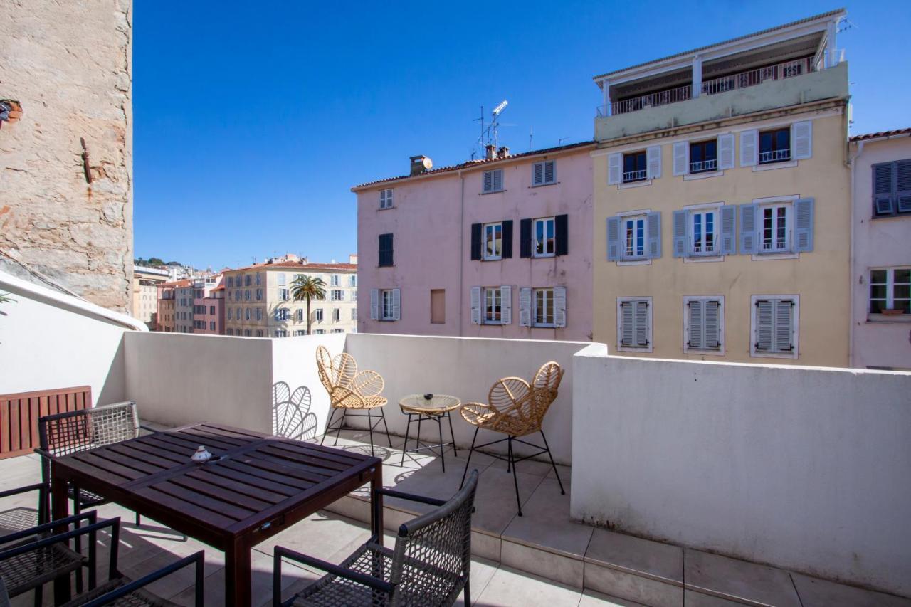 Les Suites R Bonaparte - Appartements De Standing Au Coeur De La Vieille Ville Pietonne Ajaccio  Exteriér fotografie